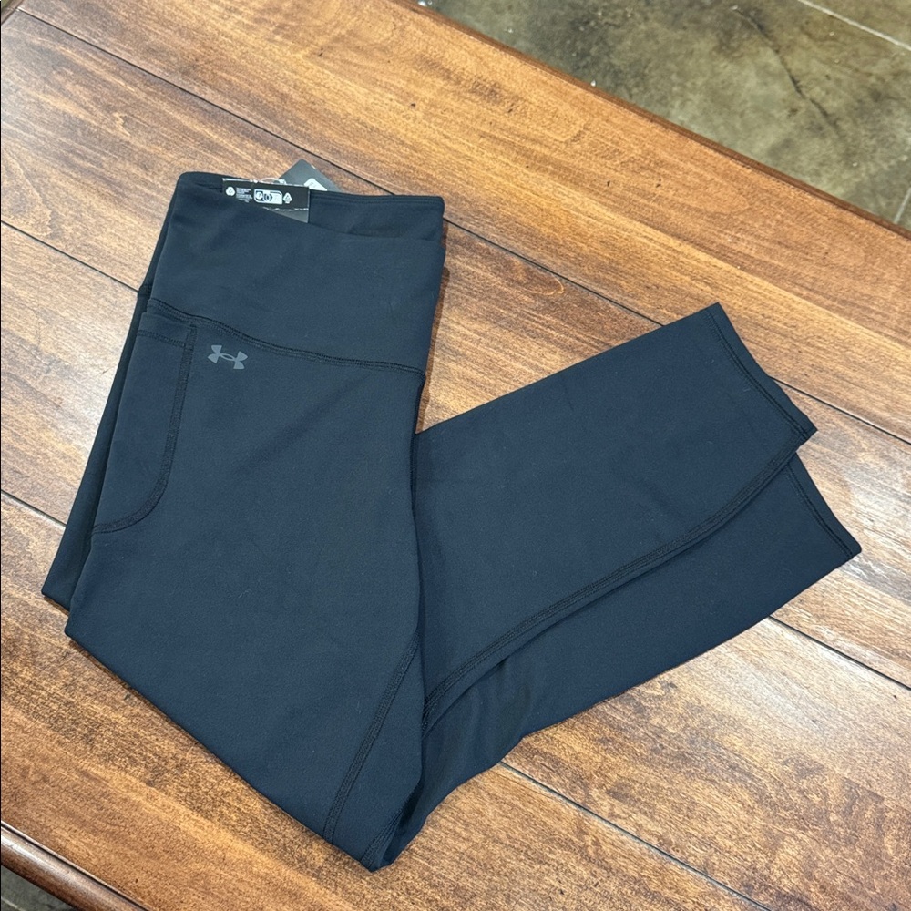 Women’s Under Armour Black Leggings - Picture 2 of 8
